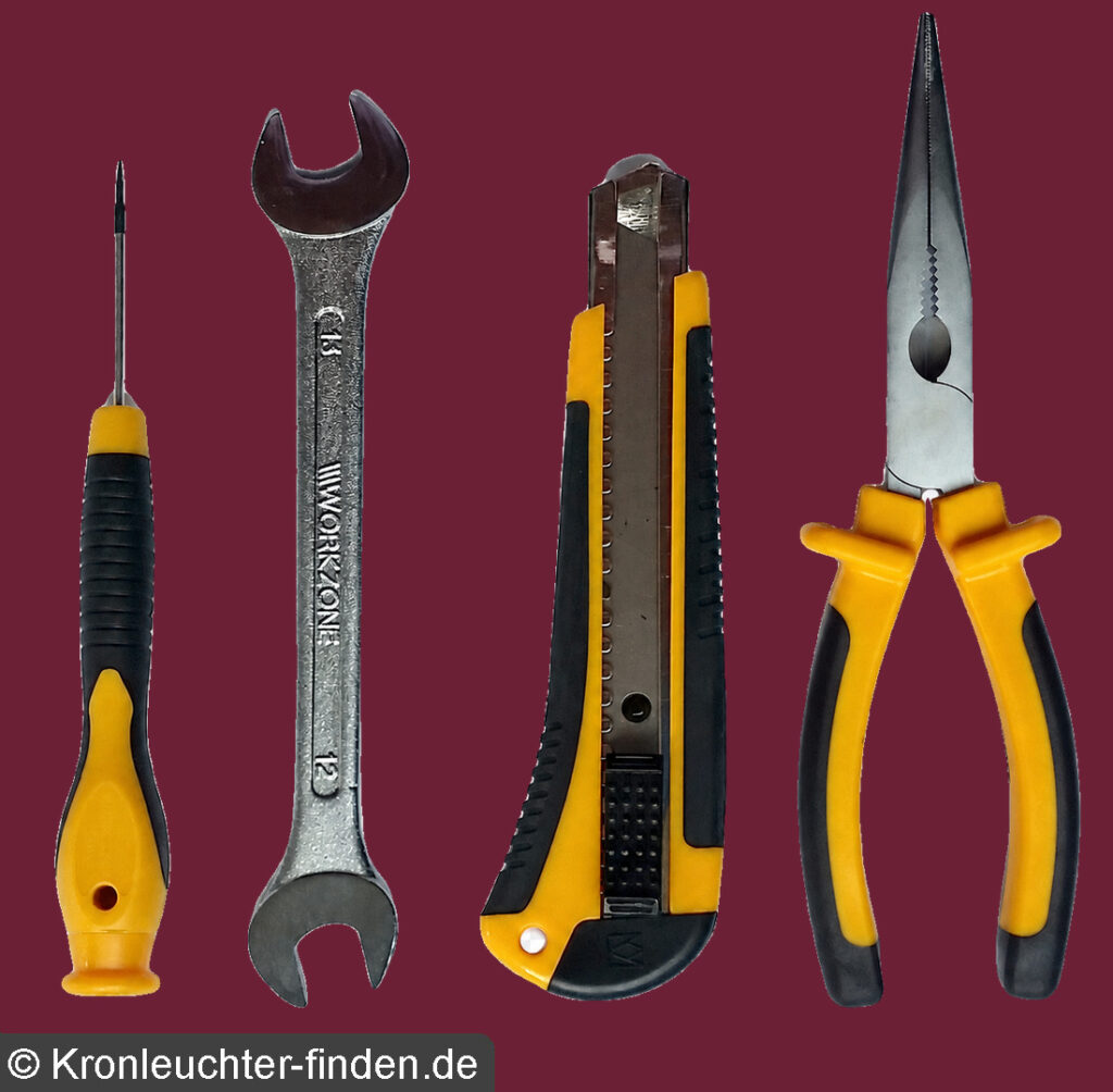 Werkzeug zum Kronleuchter zusammenbauen